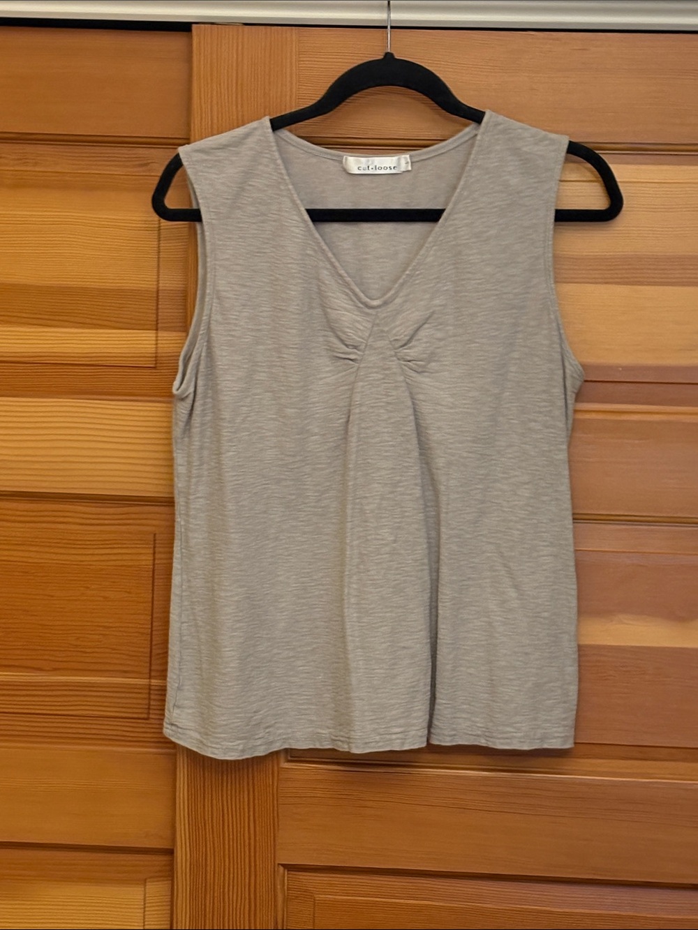 cut loose Sleeveless V-Neck Knit Top in Light Taupe